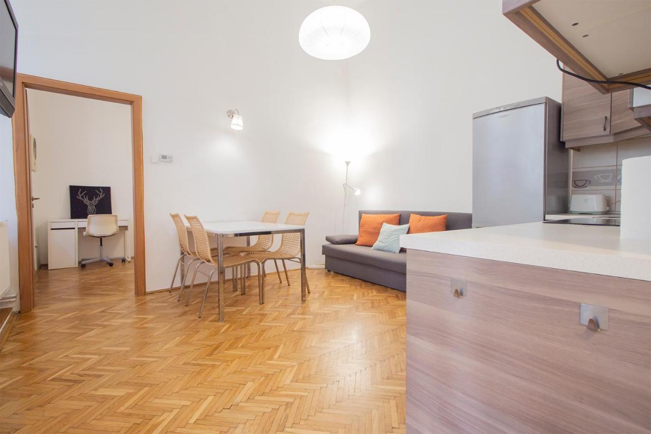 Two Bedroom Apartment At Basilica Budapest Luaran gambar