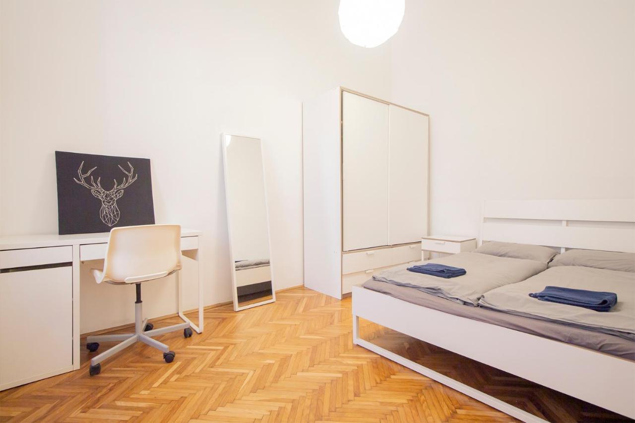 Two Bedroom Apartment At Basilica Budapest Luaran gambar